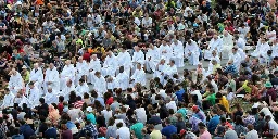 Vorwürfe gegen Taizé-Gemeinschaft: Kinderpornos hinter Klostermauern