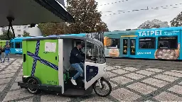 Forschungsprojekt in Frankfurt: Pakete kommen per Straßenbahn und Lastenrad