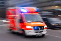 Aachen: 85-Jährige fährt mit Auto rückwärts und tötet Fußgängerin