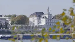 Heimatflimmern : Rheinhotel Dreesen: Das Weiße Haus am Rhein - hier anschauen
