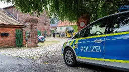 Sachsen-Anhalt - Polizei verhindert Sommerfest von Rechtsradikalen und Extremisten