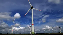 Klima-Desinformation: Windkraftanlagen verursachen keine Dürre
