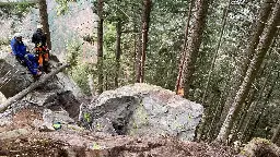 Felssprengung im Höllental sorgt für Verkehrsbehinderungen