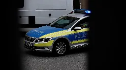 Rentner kracht gegen Polizeiauto - Zeugen gesucht - Neustadt-Geflüster