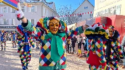 Neuwahlen während der Fastnacht: Wenn der Umzug den Zugang zum Wahllokal versperrt