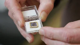 Halbleiter aus Graphen macht superschnelle Chips möglich