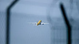 DHL-Frachtflugzeug stürzt auf Wohngebäude in Litauen