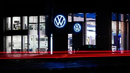 "Es ist brutal": Nach mehr als 30 Stunden Verhandlungszeit noch kein Ergebnis im VW-Tarifkonflikt in Sicht