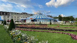 Falscher Zauber im Zirkus Roncalli: "Circus-Theater Roncalli" zeigt anderes Artistenpaar