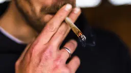 Bayerns Gerichte prüfen Tausende Verfahren wegen Cannabis-Konsums neu