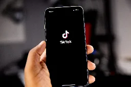 TikTok bevorzugt rechte Inhalte