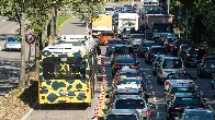 Umstrittener Schnellbus X1 in Stuttgart: Spur frei für E-Autos