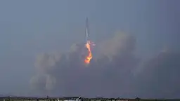 SpaceX-Rakete riss bei Explosion Loch in obere Atmosphäre