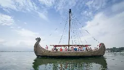 Prien: Wikingerschiff "Freya" aus den "Wickie"-Filmen am Chiemsee gesunken